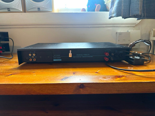 Musical fidelity p140 - fidelity, power