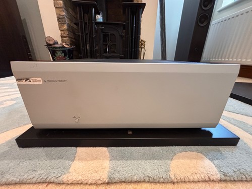 Musical fidelity 700m - musical,